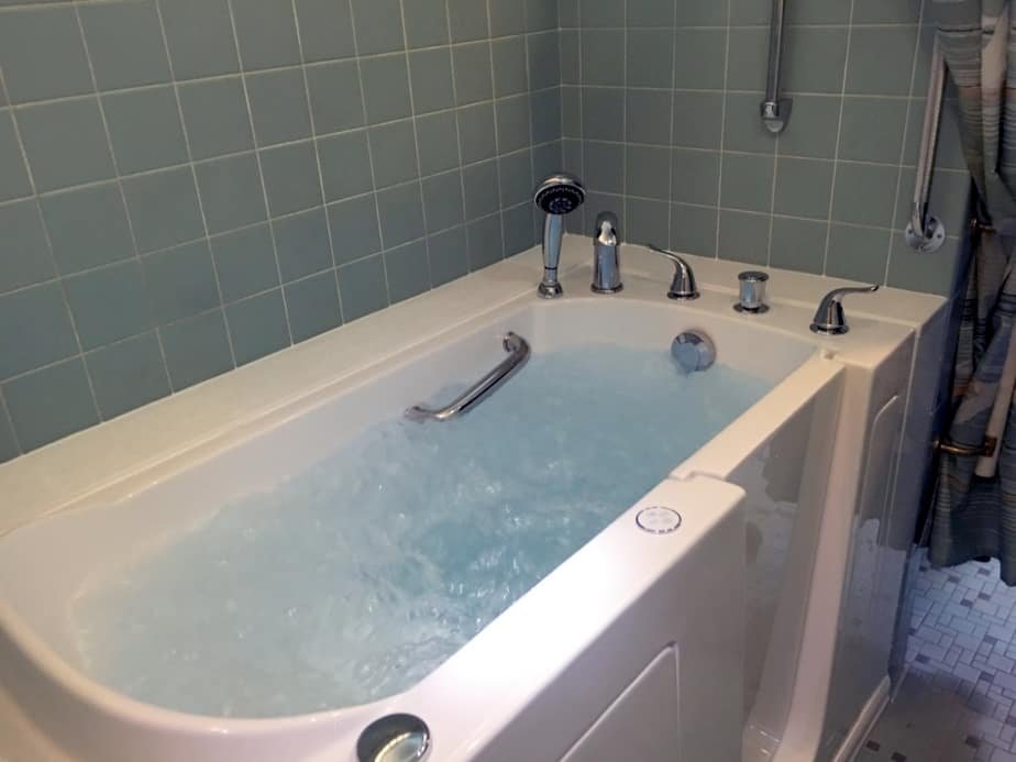 6 Best Walk In Bathtubs 2024 Elderly Care Systems   Best Walk In Bathtubs 1 